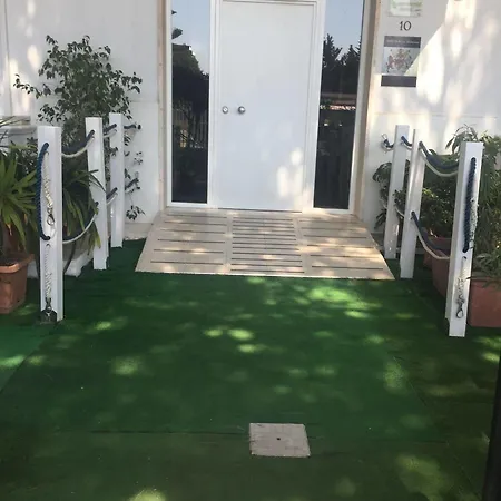 Alloggiare A Lamanna Hotel Taranto